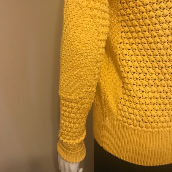 Ladies Escada Button Up Sweater - Picture 5 of 8